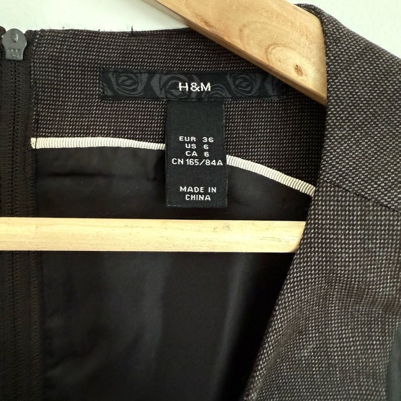 H&M Women's Gray Blazer - Picture 5 of 8